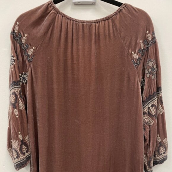 Johnny Was Eleni Embroidered Velvet Peasant Top - Picture 6 of 6
